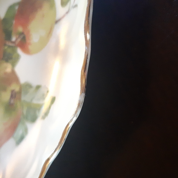 Apple Plate Decor - Picture 5 of 10